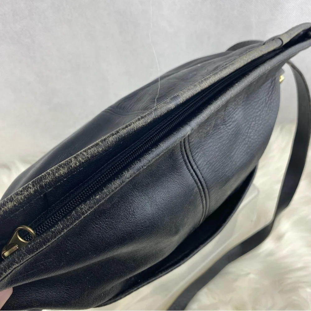 VINTAGE COACH BUCKET BAG - Picture 8 of 15